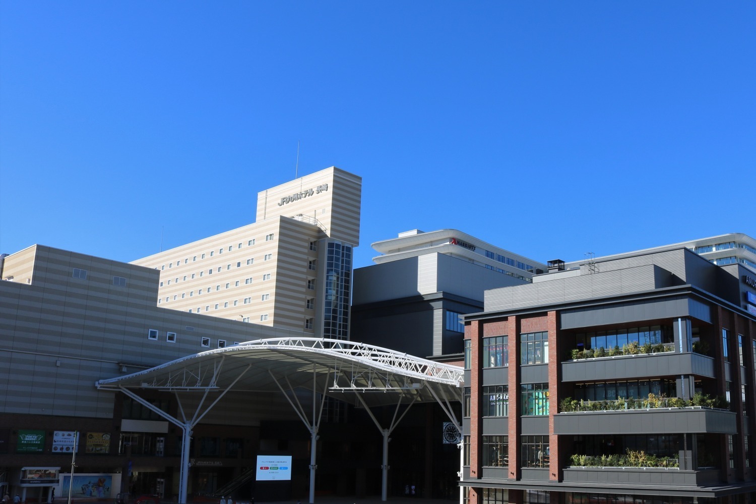 「アミュプラザ長崎 新館」JR長崎駅ビルに新商業施設オープン、九州初進出のマリオットホテルも