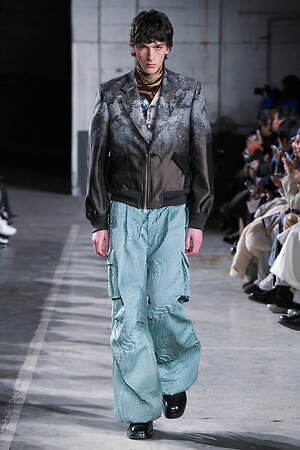 タークの新作、“抽象柄ジャカード”移ろうテーラード×MA-1やフリンジジャケット|写真1