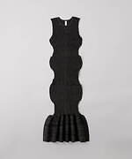 CFCL“透け感のあるパフスリーブ×ダークグリーンボディ”のドレス、伊勢丹新宿店限定で｜写真4