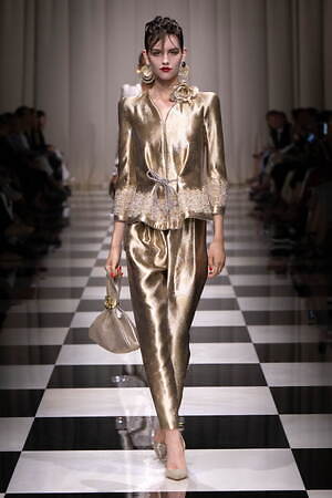 ジョルジオ アルマーニ プリヴェ(GIORGIO ARMANI PRIVÉ) 2023-24年秋冬ウィメンズコレクション  - 写真20