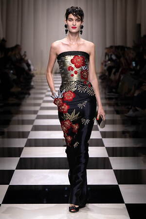 ジョルジオ アルマーニ プリヴェ(GIORGIO ARMANI PRIVÉ) 2023-24年秋冬ウィメンズコレクション  - 写真50