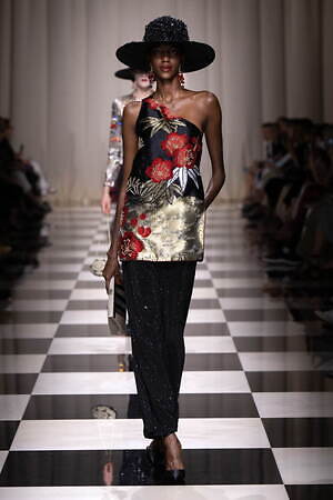 ジョルジオ アルマーニ プリヴェ(GIORGIO ARMANI PRIVÉ) 2023-24年秋冬ウィメンズコレクション  - 写真51