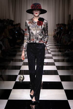 ジョルジオ アルマーニ プリヴェ(GIORGIO ARMANI PRIVÉ) 2023-24年秋冬ウィメンズコレクション  - 写真52