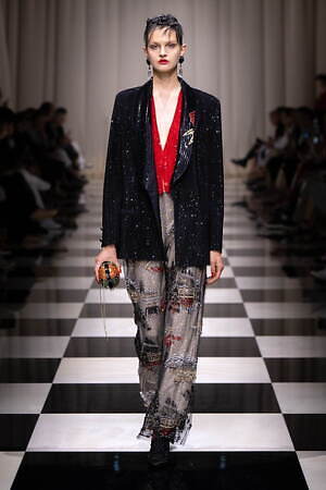 ジョルジオ アルマーニ プリヴェ(GIORGIO ARMANI PRIVÉ) 2023-24年秋冬ウィメンズコレクション  - 写真59