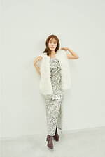 スナイデル23年秋ウェア、“チュールキャミ×ニットドレス”の甘辛コーデやファーベストなど｜写真1