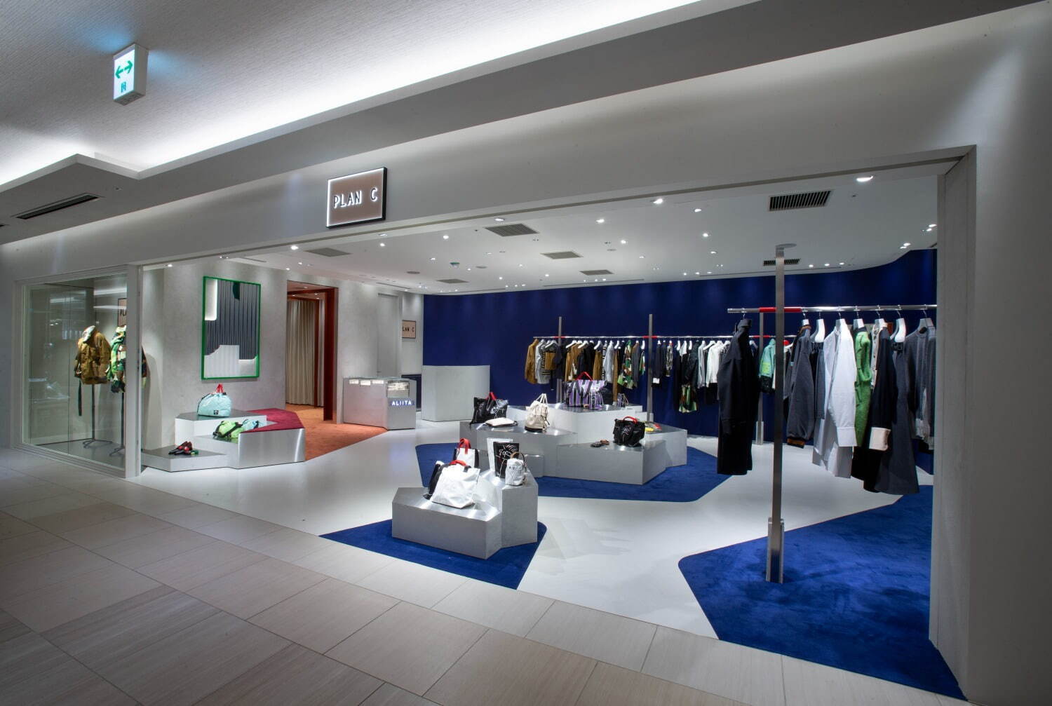 ギンザ シックス23年秋リニューアル、ジバンシィ“国内最大級”ストア＆プラン シー新店舗も｜写真11