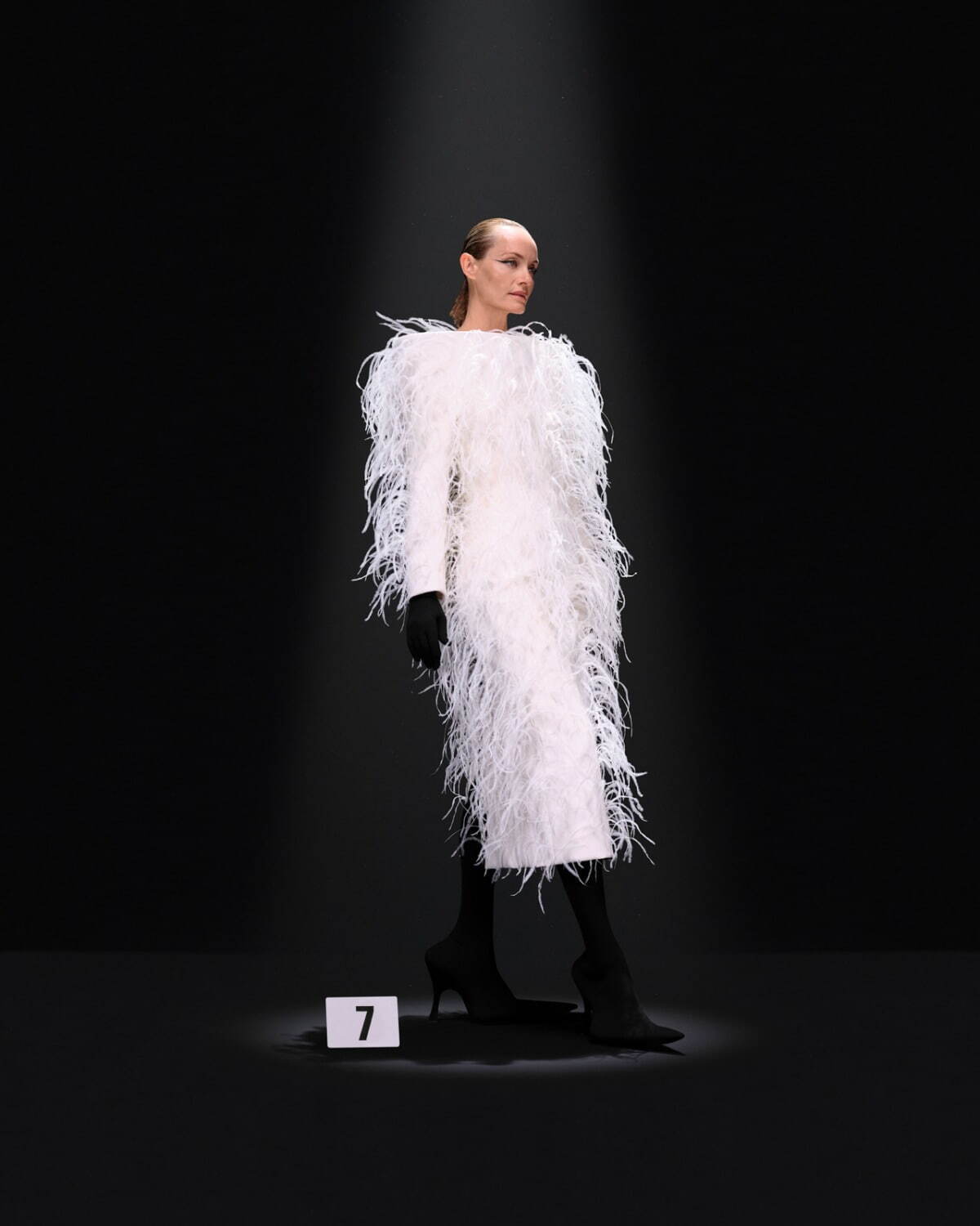 バレンシアガ クチュール(BALENCIAGA Couture ) 2023-24年秋冬ウィメンズ&メンズコレクション  - 写真7