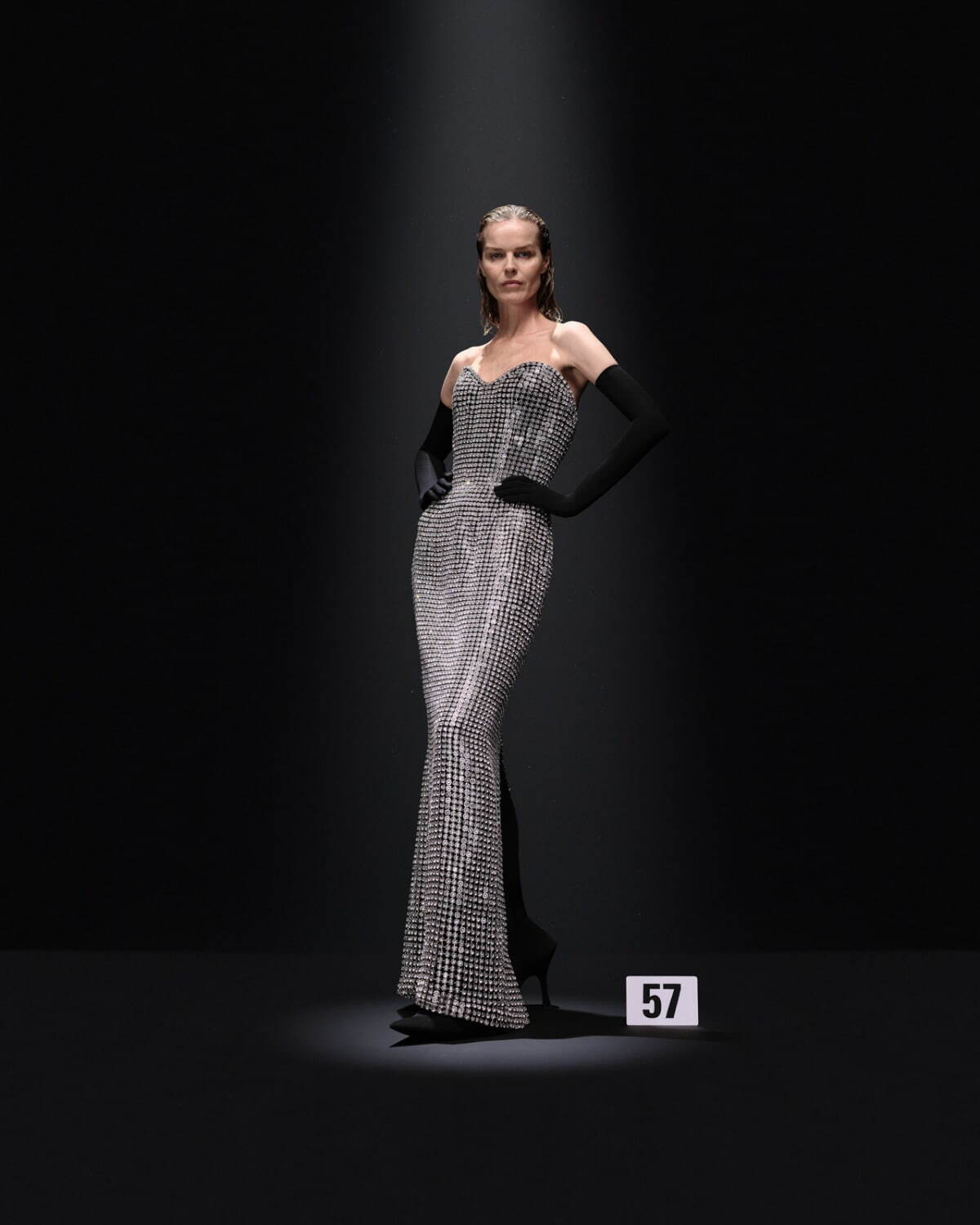 バレンシアガ クチュール 2023-24年秋冬<span>コレクション</span> - 写真57