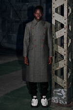 ヴィヴィアン・ウエストウッド マン 23-24年秋冬コレクション - クラシック×ストリートで遊びを｜写真11