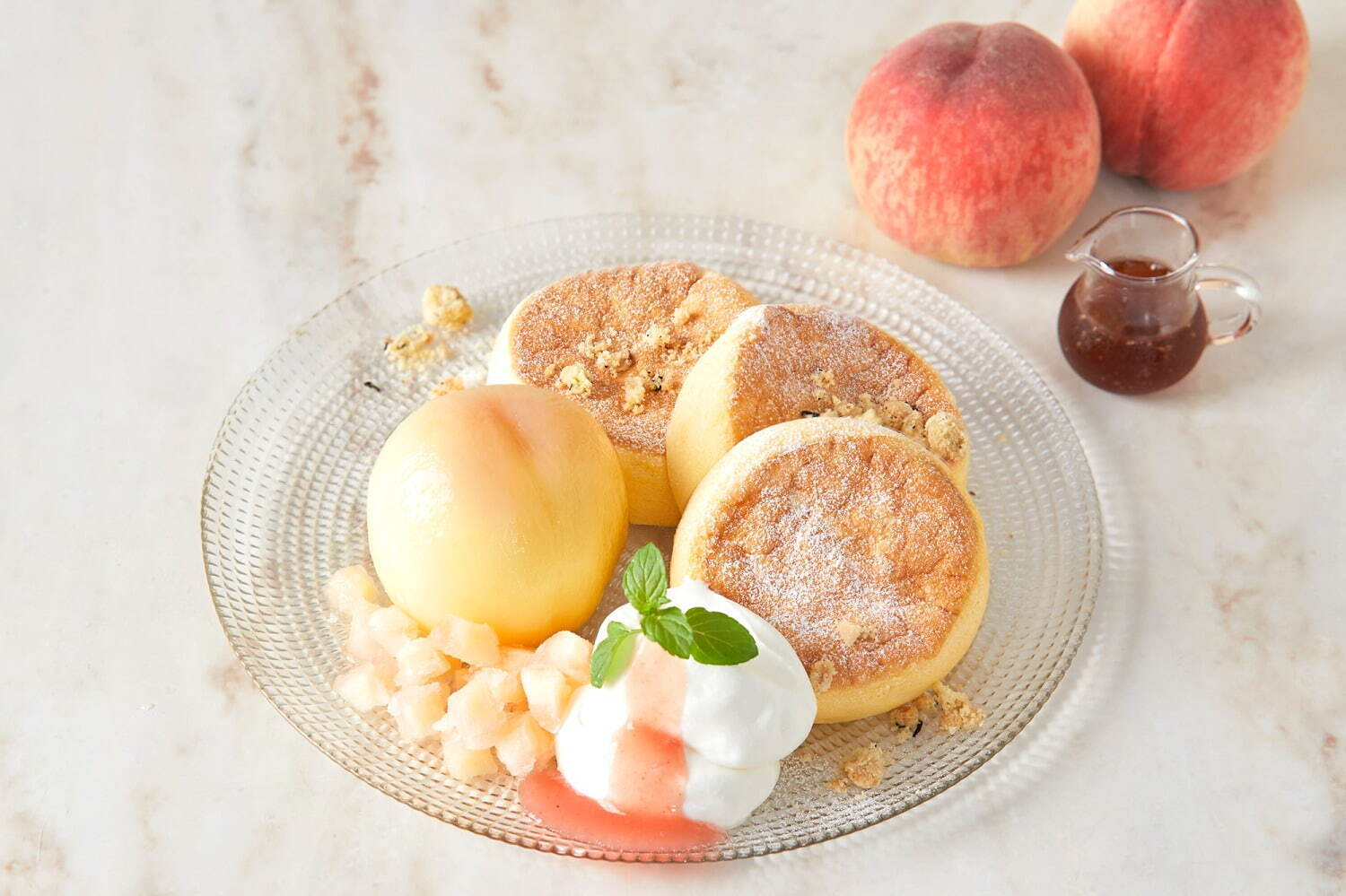 「季節のパンケーキ まるごと白桃」1,870円
