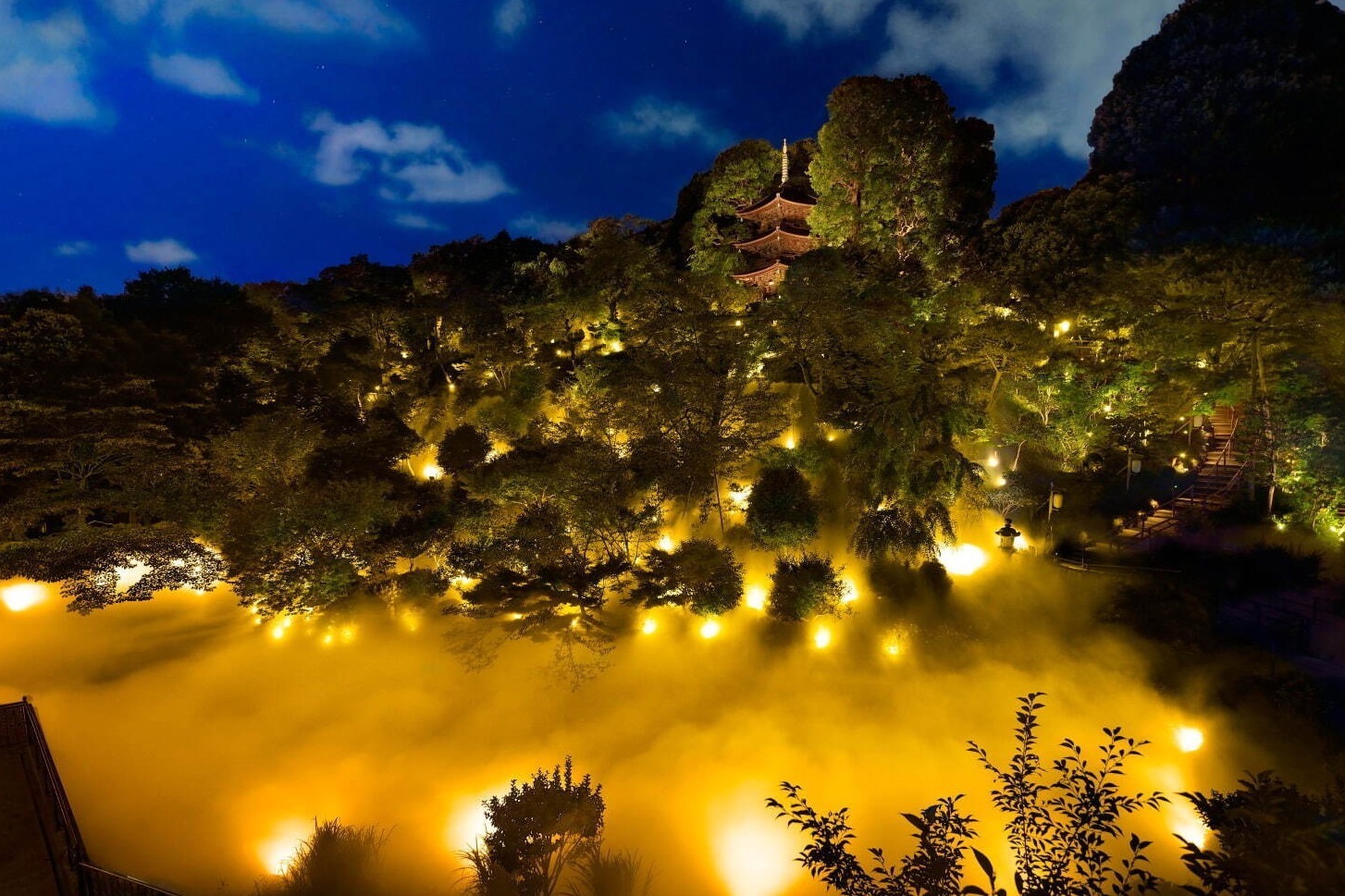 ホテル椿山荘東京×ロクシタン人気フレグランス「オスマンサス」“金木犀が香る”東京雲海＆宿泊プランなど