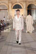 ドルチェ＆ガッバーナ 23年秋冬 アルタ サルトリア コレクション、“白い街”と南イタリアの伝統｜写真13
