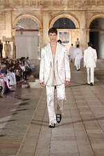 ドルチェ＆ガッバーナ 23年秋冬 アルタ サルトリア コレクション、“白い街”と南イタリアの伝統｜写真76