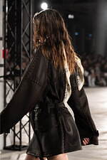 ダイリク 2024年春夏コレクション - 映画のヒーローたちに愛を捧げて｜写真8