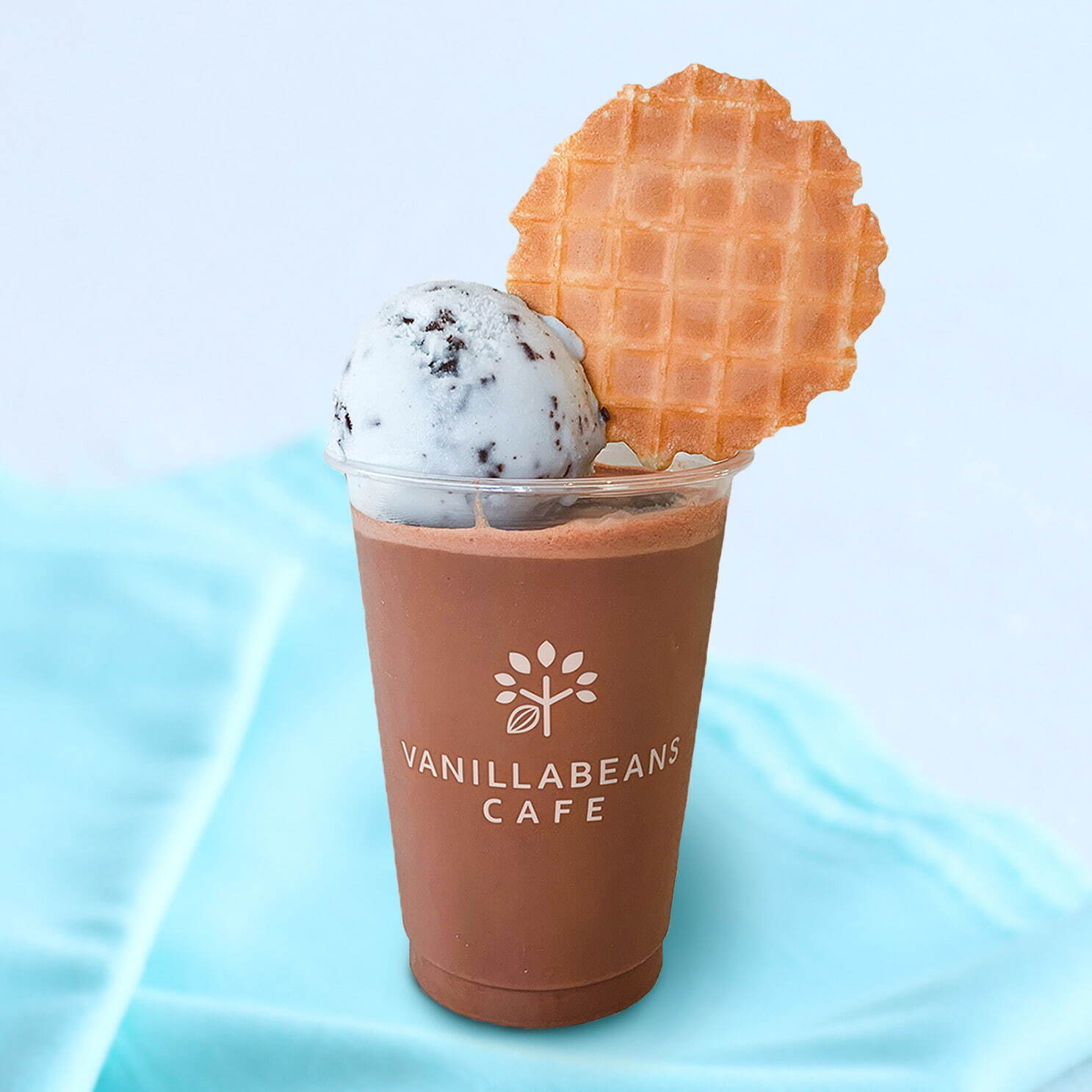 「チョコミントフロート」店内935円、テイクアウト918円