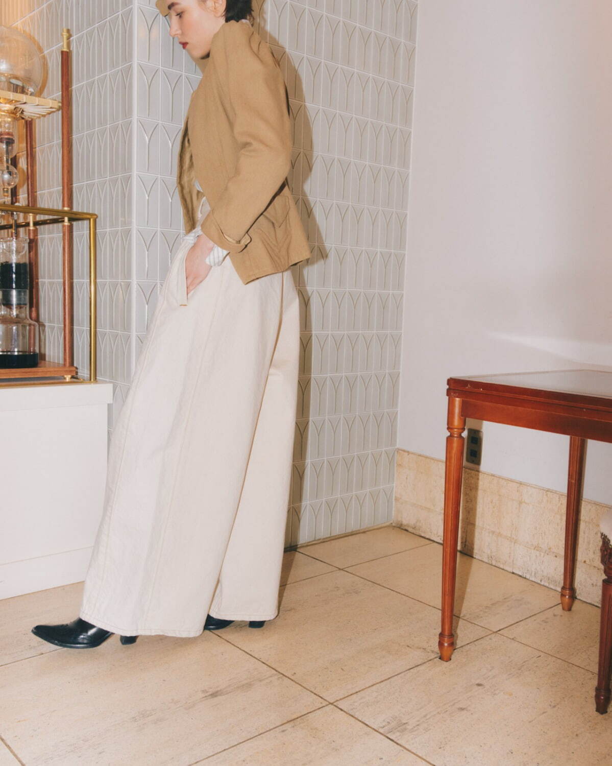 リヴィントーン(LIVINGTONE) 2023-24年秋冬ウィメンズコレクション  - 写真4