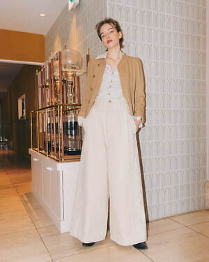 リヴィントーン(LIVINGTONE) 2023-24年秋冬ウィメンズコレクション  - 写真3