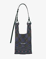 ラストフレームの新作ニットバッグ、“メタル＆ビビッドカラー”の市松模様バッグなどが京都で｜写真10