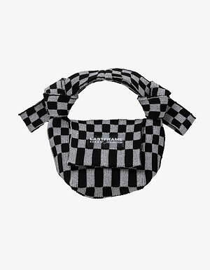 ラストフレームの新作ニットバッグ、“メタル＆ビビッドカラー”の市松模様バッグなどが京都で｜写真32