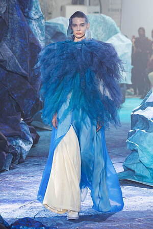 ユイマナカザト オートクチュール(YUIMA NAKAZATO Haute Couture ) 2022-23年秋冬ウィメンズ&メンズコレクション  - 写真14