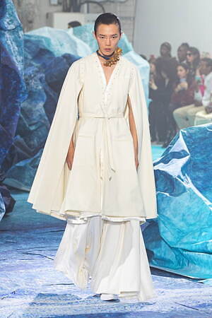 ユイマナカザト オートクチュール(YUIMA NAKAZATO Haute Couture ) 2022-23年秋冬ウィメンズ&メンズコレクション  - 写真21