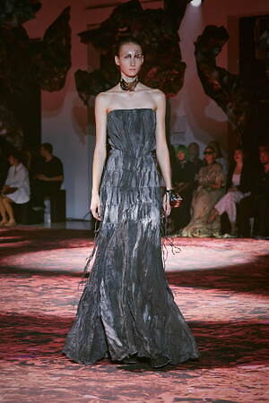 ユイマナカザト オートクチュール(YUIMA NAKAZATO Haute Couture ) 2023-24年秋冬ウィメンズ&メンズコレクション  - 写真15