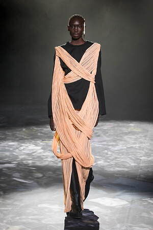 ユイマナカザト オートクチュール(YUIMA NAKAZATO Haute Couture ) 2023年春夏ウィメンズ&メンズコレクション  - 写真15