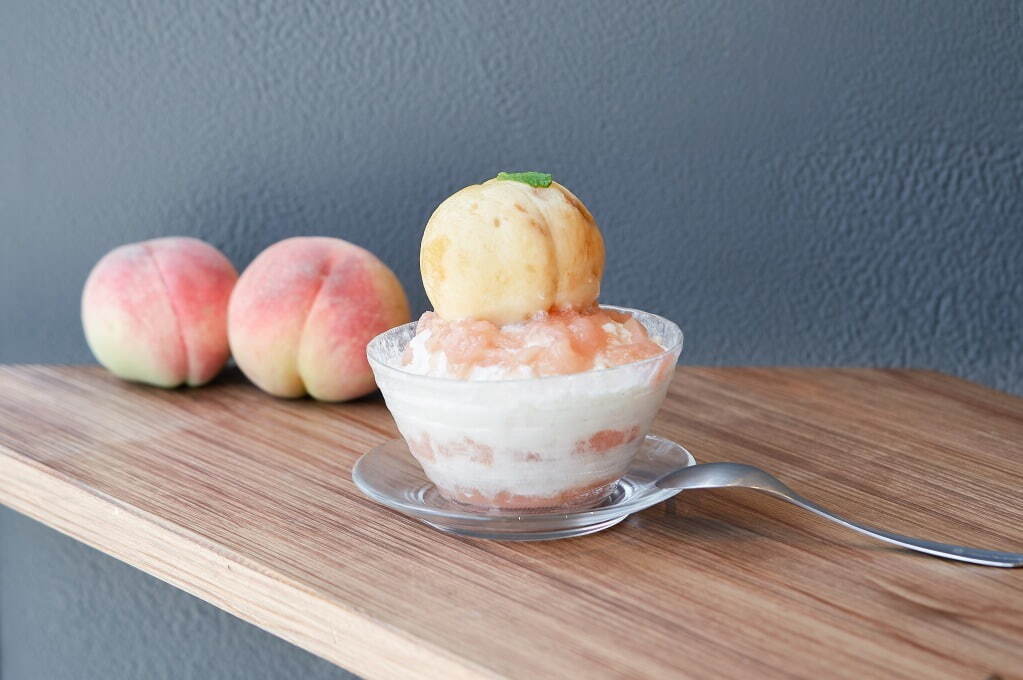 かき氷〜まるごと桃とミルク〜 2,480円