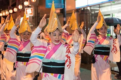 お祭り｜「第55回 下北沢阿波おどり」下北沢一番街商店街で4年ぶり開催、全21の団体が阿波おどりを披露