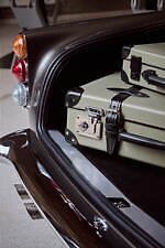 グローブ・トロッター人気トランクケースに“オリーブ＆チャコール”の新色、ヴァニティケースも｜写真19