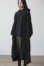 Y's….2023年秋冬新作ウェア、“水玉と棘”模様のロングコートやモールスキンのテーラードコート｜写真25