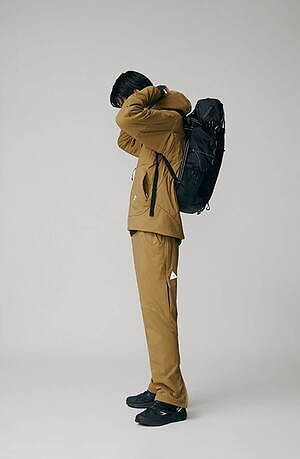 アンドワンダー(and wander) 2023-24年秋冬ウィメンズ&メンズコレクション  - 写真20