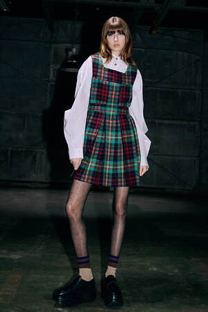 ヴィヴィアン・ウエストウッド レッドレーベル(Vivienne Westwood RED LABEL) 2023-24年秋冬ウィメンズコレクション  - 写真10