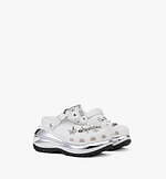 MCM×クロックス新作コラボシューズ、着脱可能なミニベルトバッグ付き＆金色ソールで｜写真7