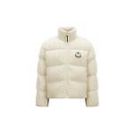 メンズのおすすめダウンウェア2023秋冬、“軽くて暖かい”人気ブランドの新作ダウンジャケット＆コート｜写真8