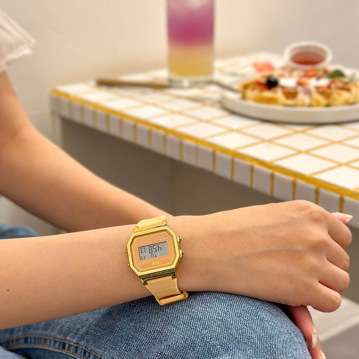 アイスウォッチ新作デジタル腕時計、レトロな八角形ケース×“くすみ”カラーなど全14色｜写真34