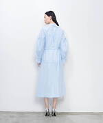 ミュベールの2023年秋冬ワンピース、チュールを重ねたベロアドレス＆シャツワンピース｜写真14