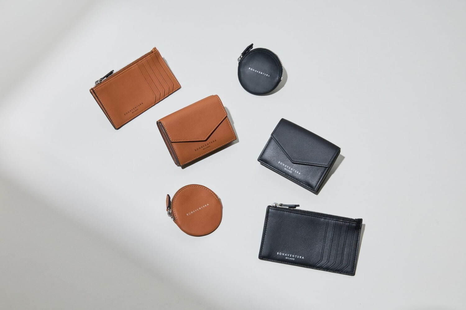 ボナベンチュラ初のスムースレザーアイテム、スウィフトカーフの財布・iPhoneケース・バッグ｜写真2