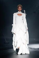 タナカダイスケ23年秋冬ビジューが煌めくドレス＆月モチーフのバッグなど、伊勢丹新宿店の限定ストアに｜写真7