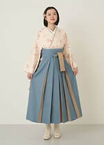 きものやまと2023年新作袴、八重桜やたんぽぽなど“春の花”咲く着物＆バイカラー袴｜写真3