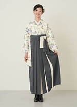 きものやまと2023年新作袴、八重桜やたんぽぽなど“春の花”咲く着物＆バイカラー袴｜写真7
