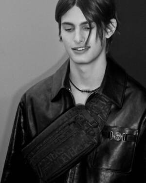 ヴェルサーチェ(VERSACE) ネオ ナイロン|写真3