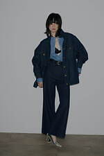 アメリ×Leeのコラボデニムウェア第2弾、ハイネックジャケット＆バギーフレアパンツなど｜写真10