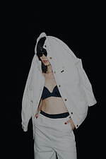 アメリ×Leeのコラボデニムウェア第2弾、ハイネックジャケット＆バギーフレアパンツなど｜写真27