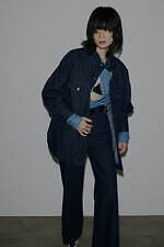 アメリ×Leeのコラボデニムウェア第2弾、ハイネックジャケット＆バギーフレアパンツなど｜写真13