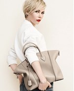 ミシェル・ウィリアムズ、ルイ・ヴィトンの広告に ‐ カリーヌ・ロワトフェルドがスタイリング｜写真3