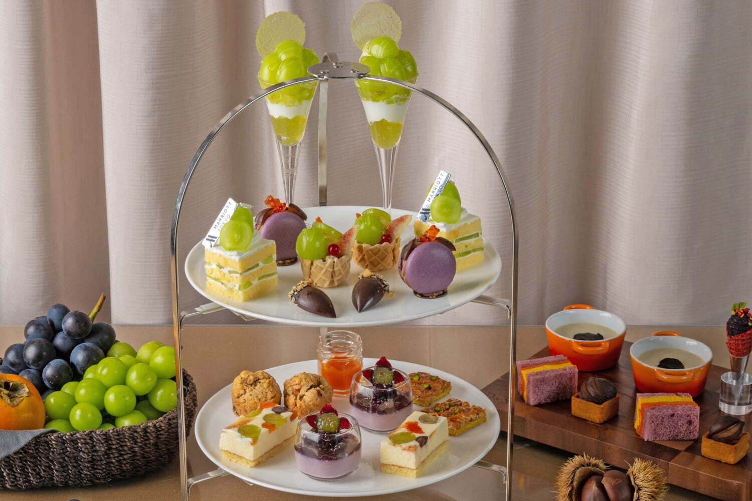 ぶどう｜東京マリオットホテル“実りの秋”アフタヌーンティー、シャインマスカットの贅沢パフェ＆ぶどうケーキ