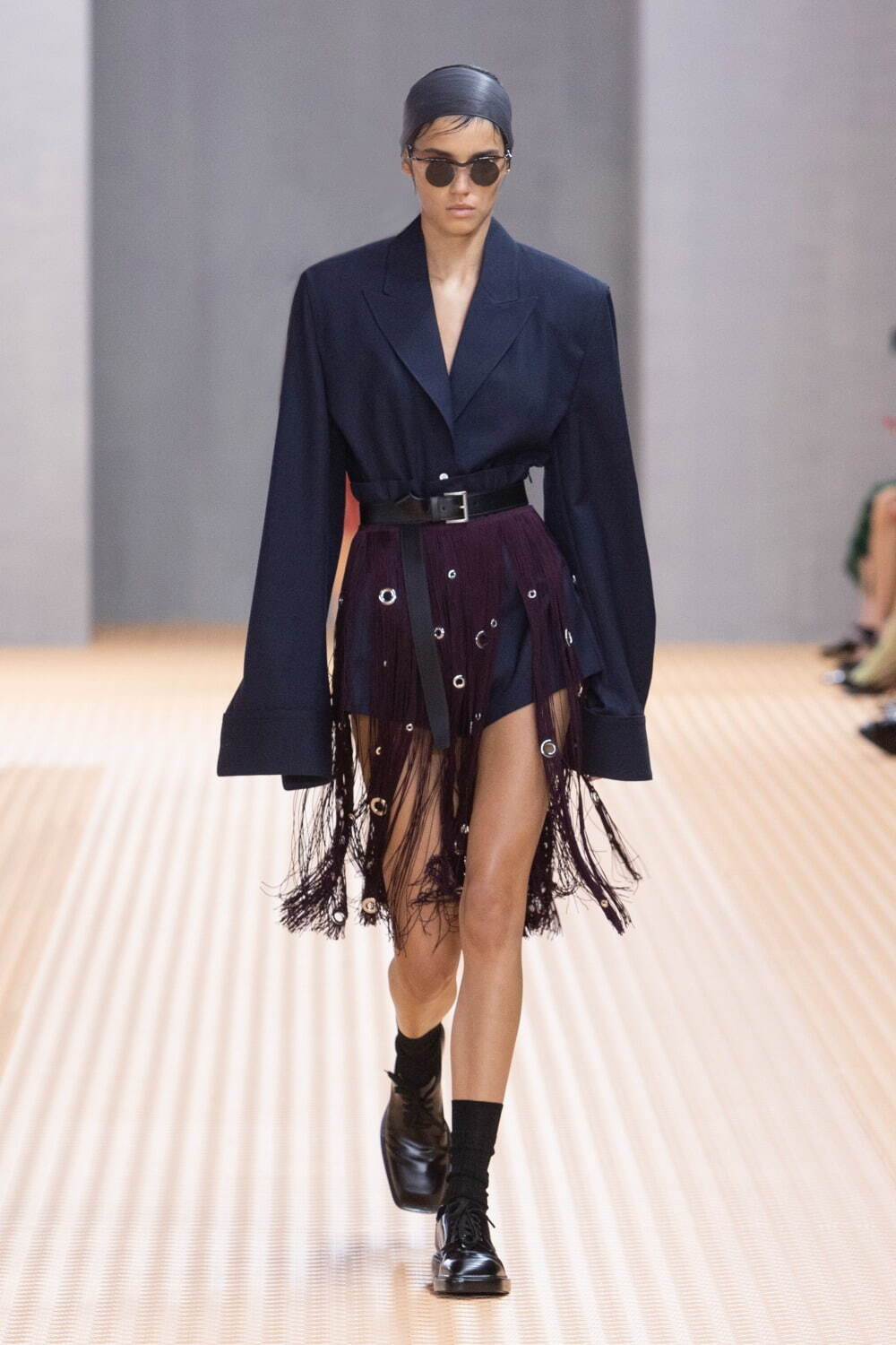 PRADA 2024SS シャツコート【ベストは付きません】 プラダ2024年春夏コレクション ルックNo.12のシンプルさに込め