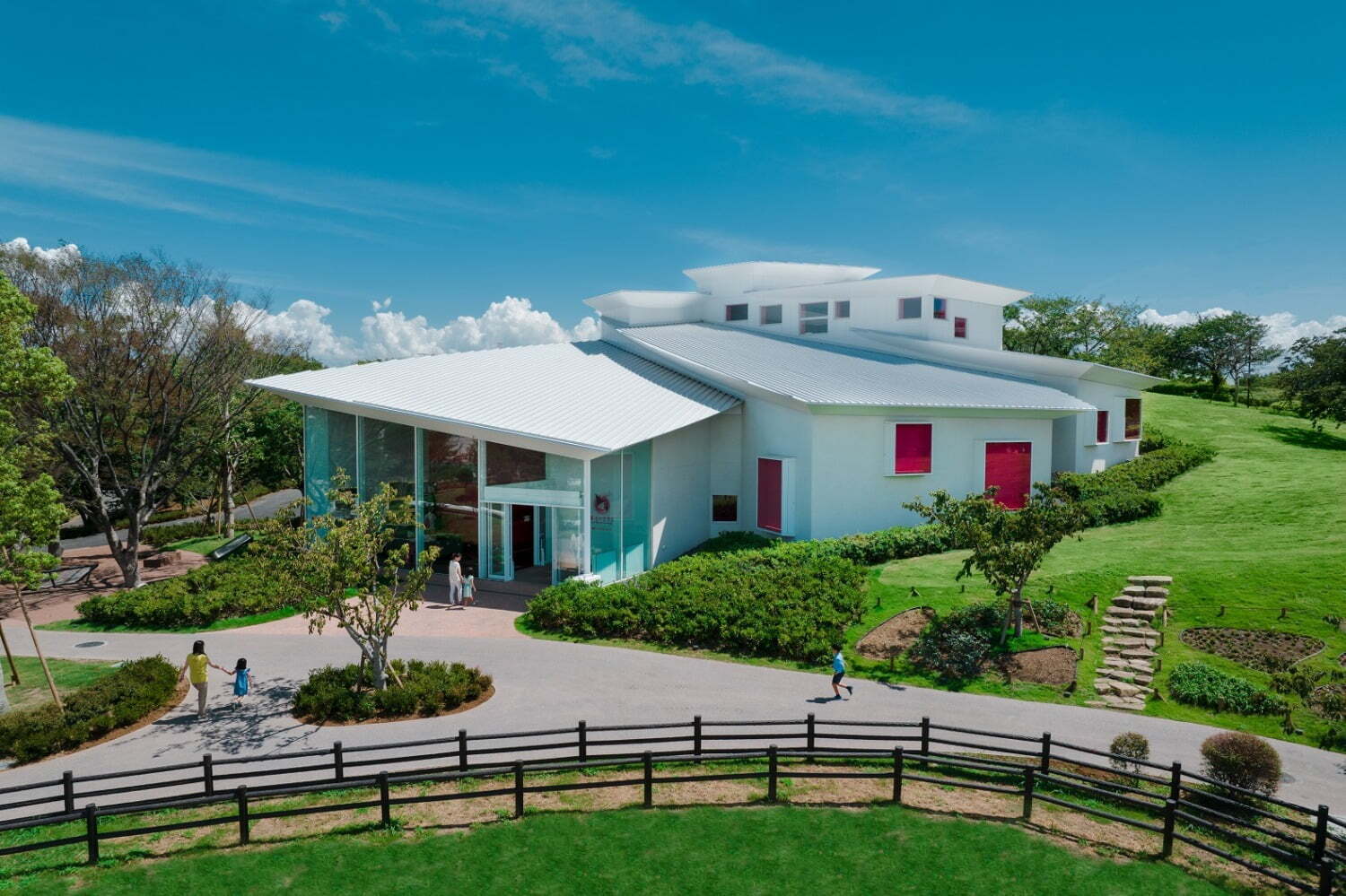 児童文学｜新施設「魔法の文学館」が江戸川区に -『魔女の宅急便』作者・角野栄子の世界観を表現、設計は隈研吾