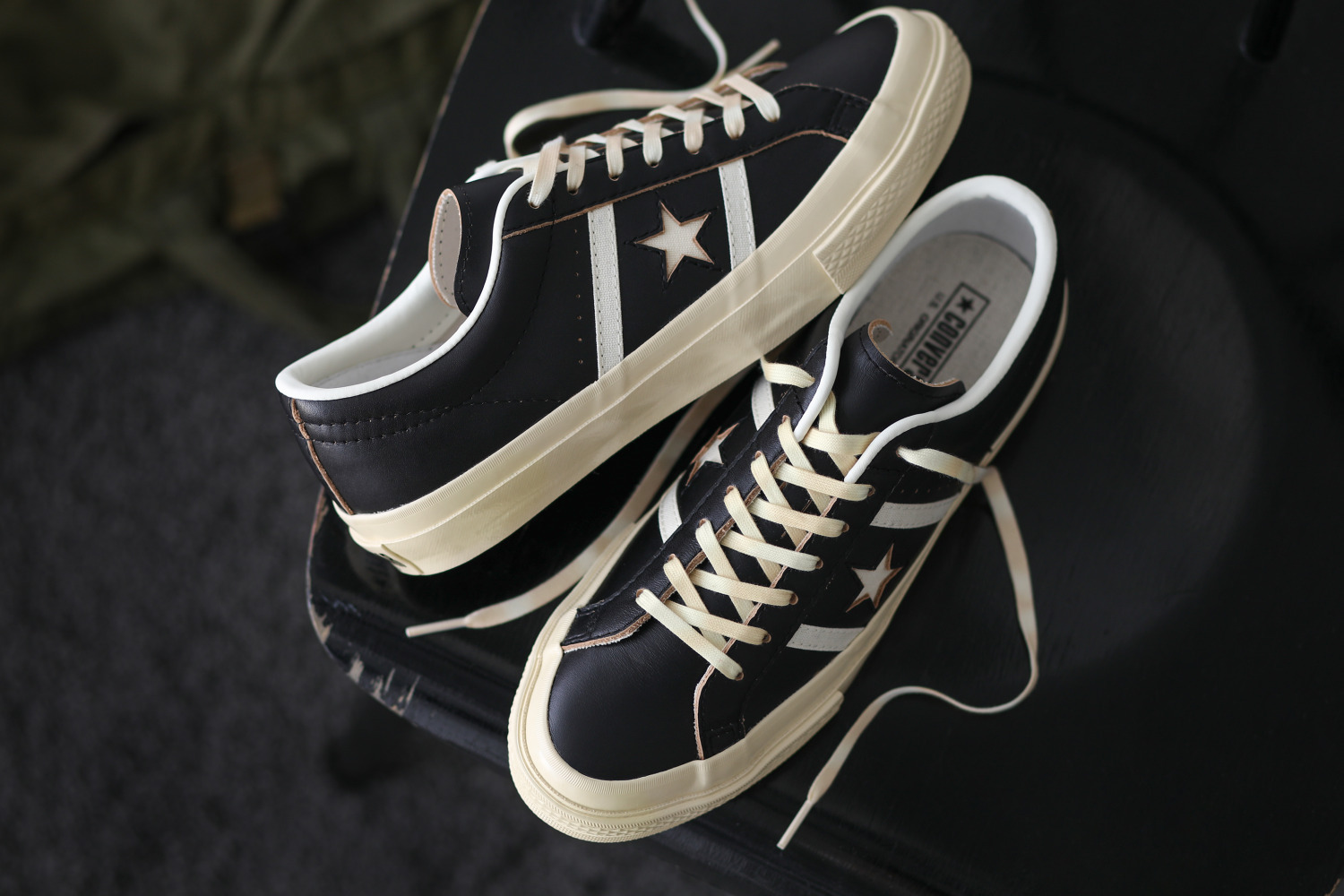 国内9月20日発売予定】コンバース スター&バーズ VTG レザー
